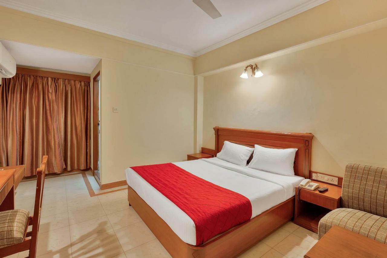 Oyo 10534 Hotel Kanishka Bangalore Exterior photo