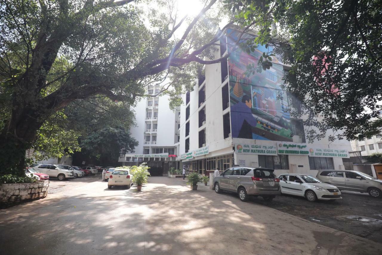 Oyo 10534 Hotel Kanishka Bangalore Exterior photo